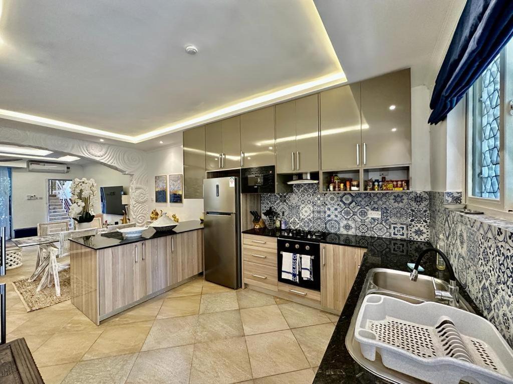 Amani Luxury Apartments Mombasa Luaran gambar