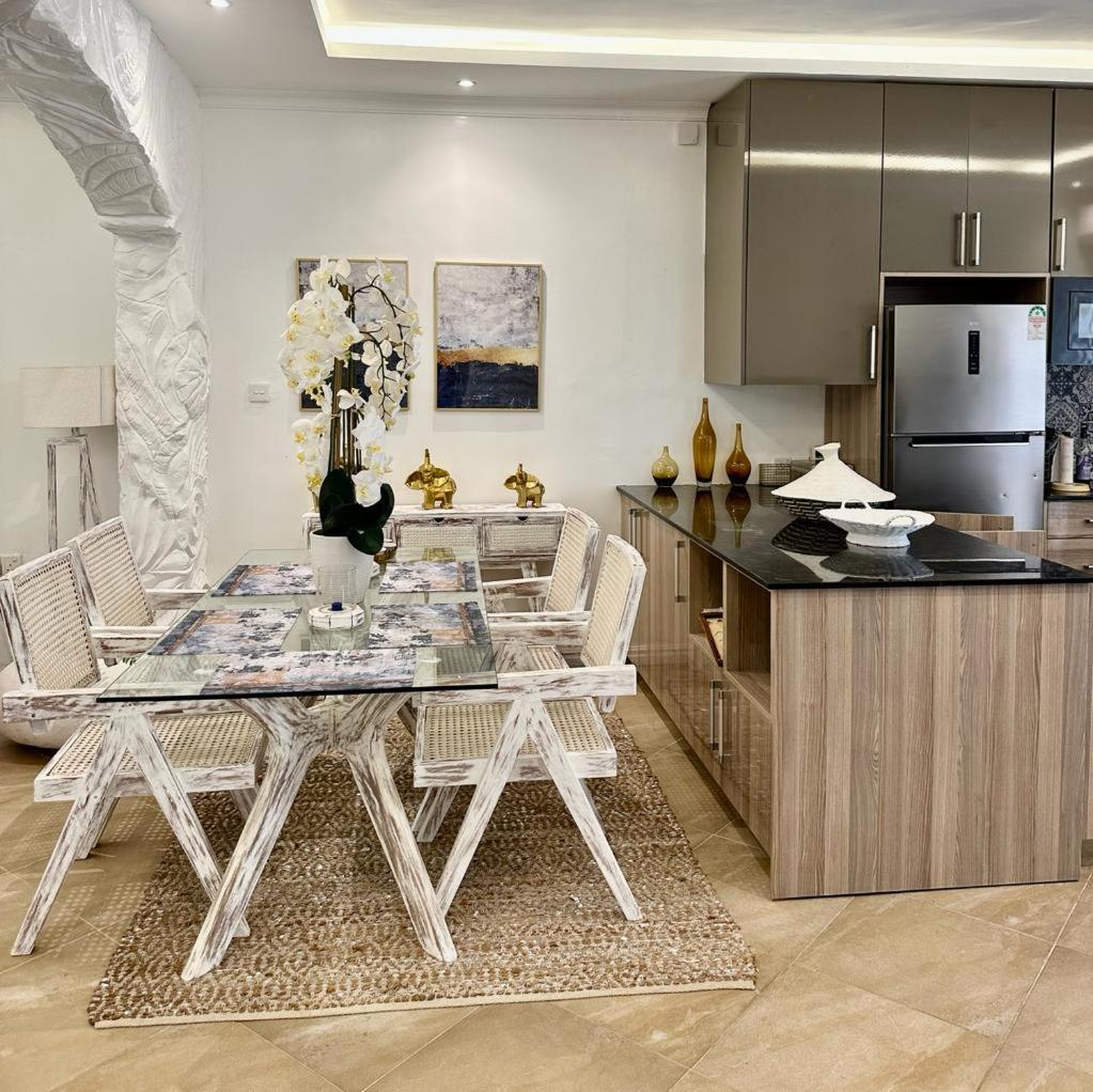 Amani Luxury Apartments Mombasa Luaran gambar